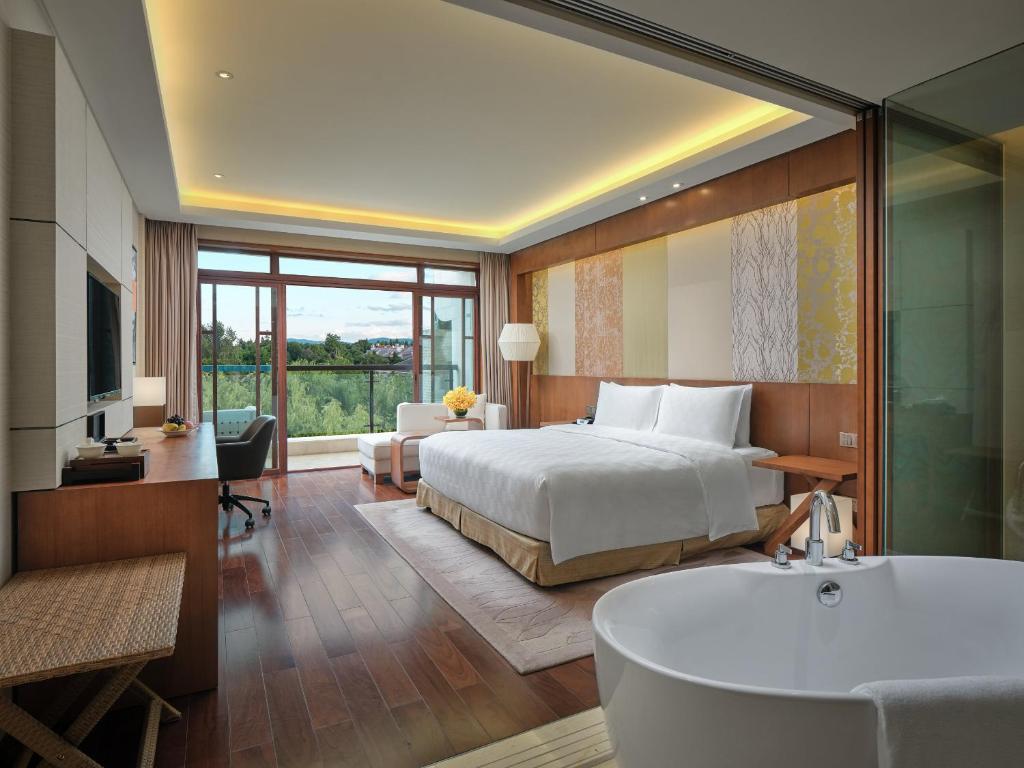 HUALUXE Hotels & Resorts Kunming