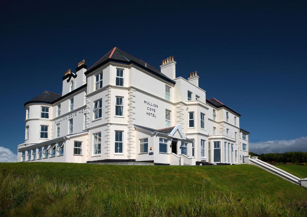 Mullion Cove Hotel & Spa (Mullion) 