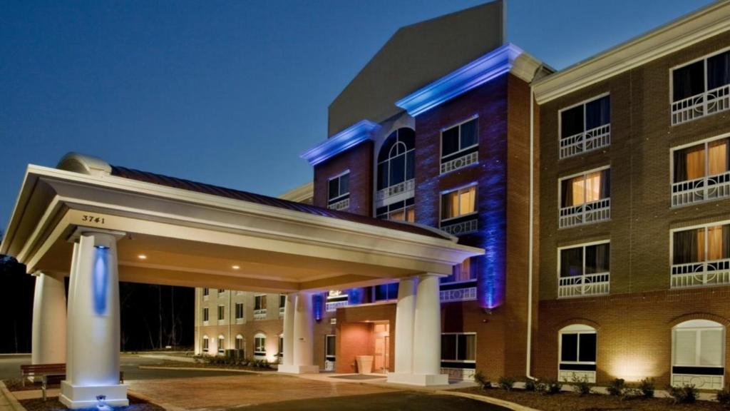 Holiday Inn Express Hotel Raleigh Southwest