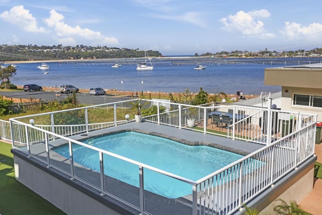 Crown Apartments (Merimbula) 