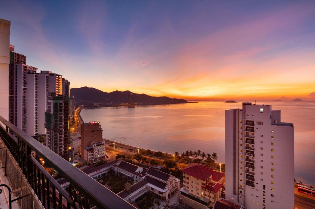 ASTON Nha Trang City Hotel