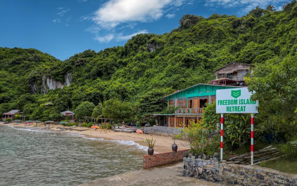 Cat Ba Freedom Island Bungalow